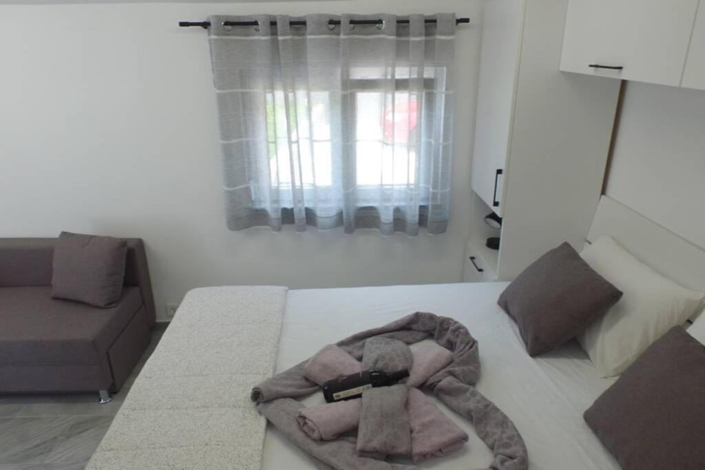Apartment In Park Forest Soline Near The Sea Пьешчана-Увала Экстерьер фото